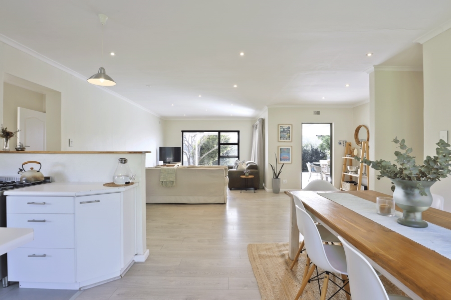 4 Bedroom Property for Sale in Melkbosstrand Central Western Cape